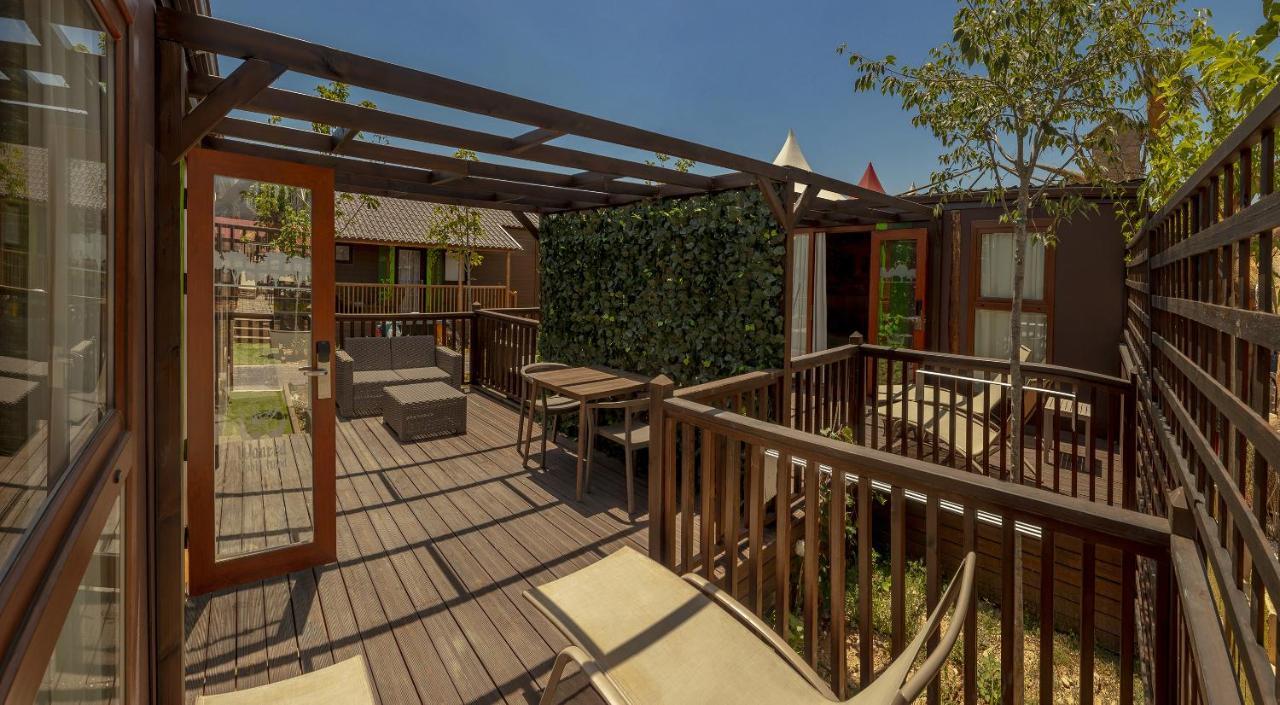 Superior Bungalow,973008220:JPEG