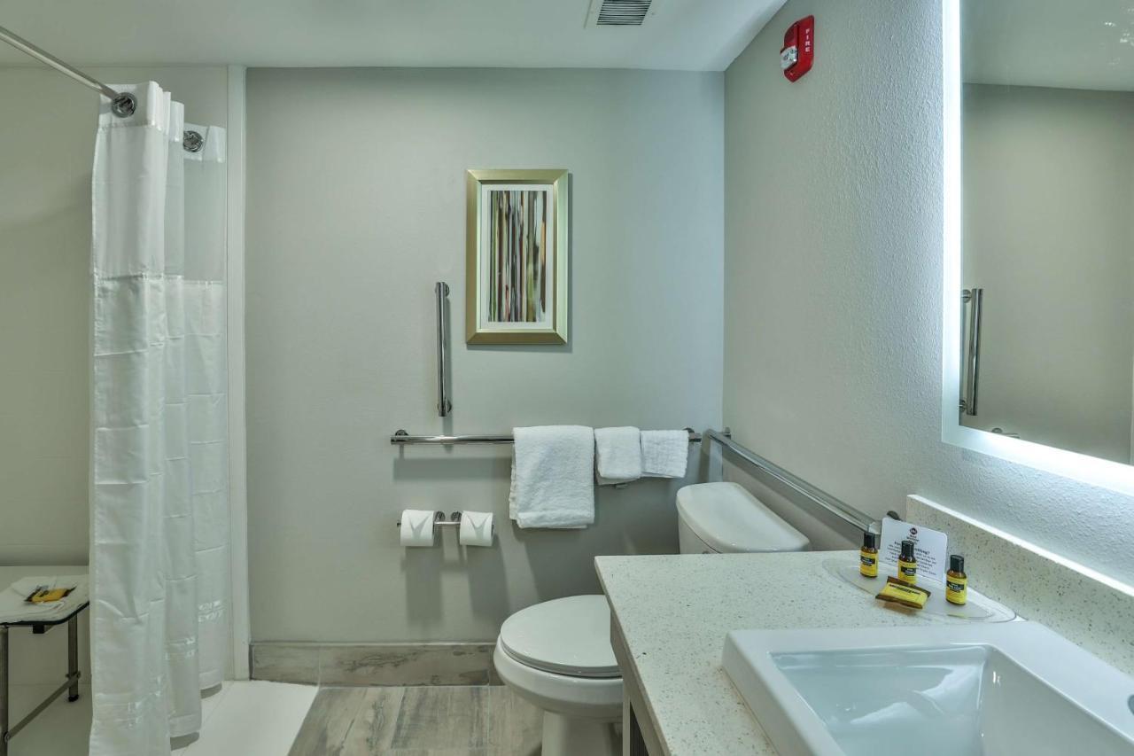 King Suite with Roll-In Shower and Sofa Bed - Disability/Non-Smoking