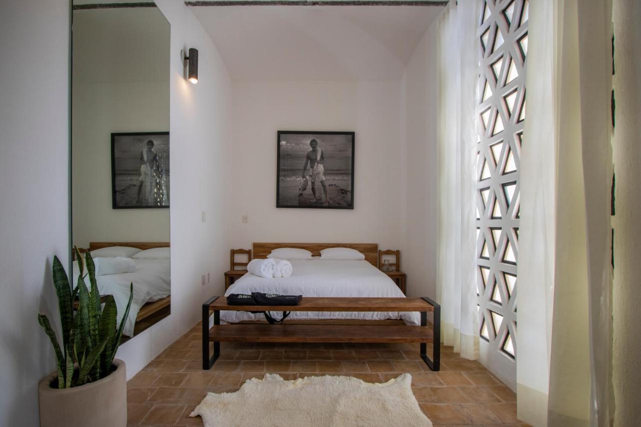Standard Queen Room,1369767659:JPEG