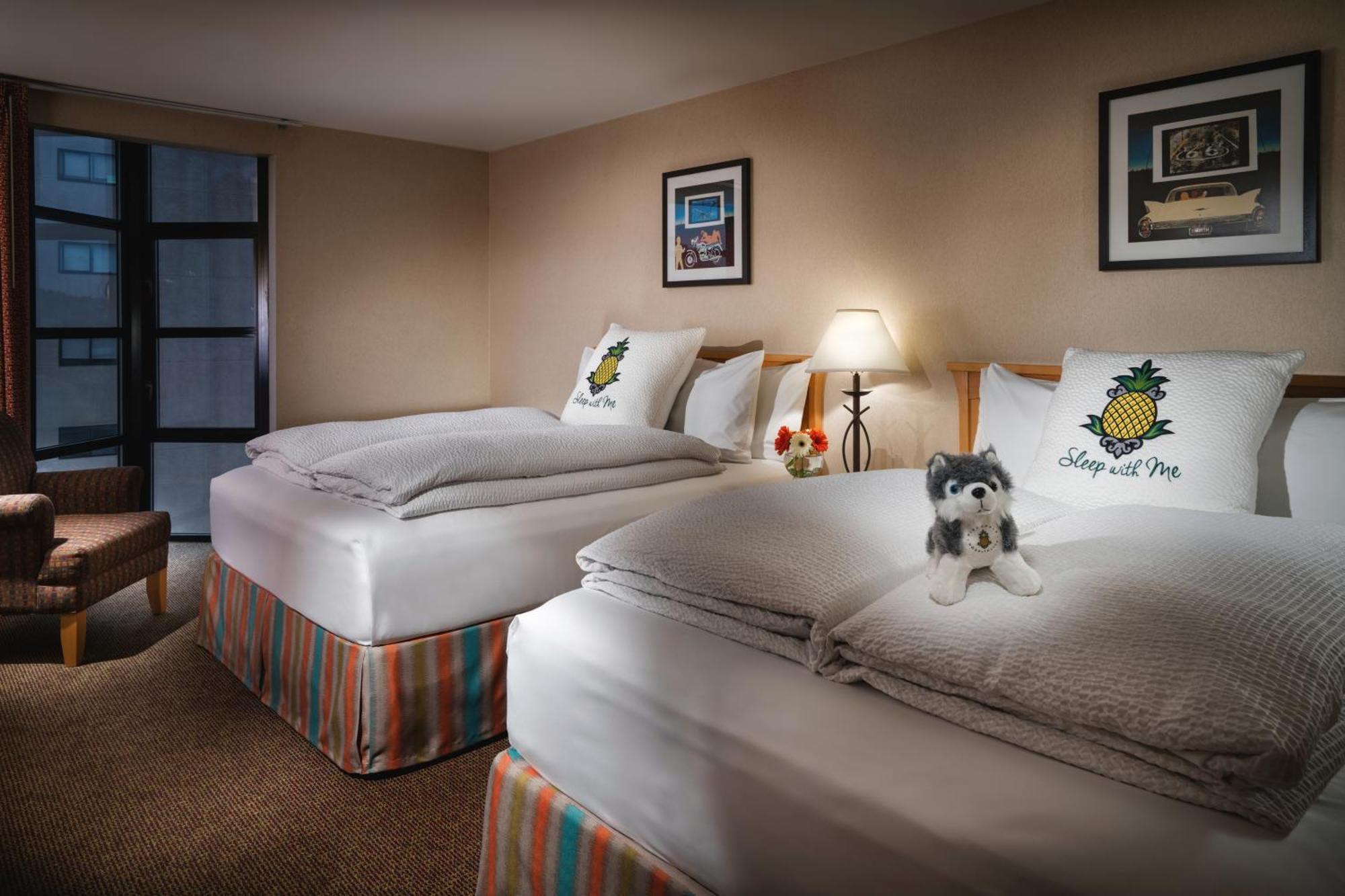 Deluxe Queen Room Two Queen Beds