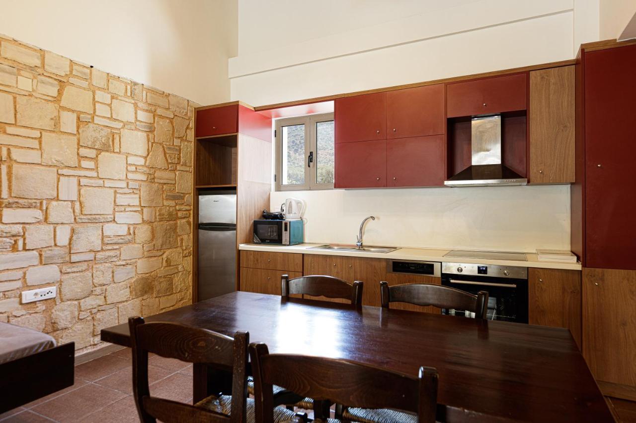 Two-Bedroom Villa Private Pool & Kitchen