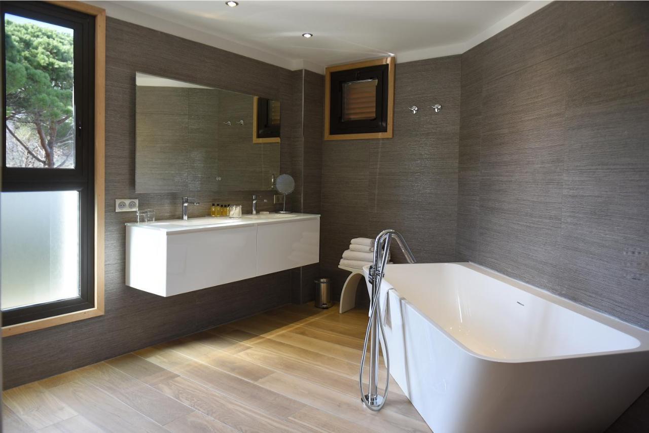 Chambre Double avec Balcon - Vue Partielle sur Mer