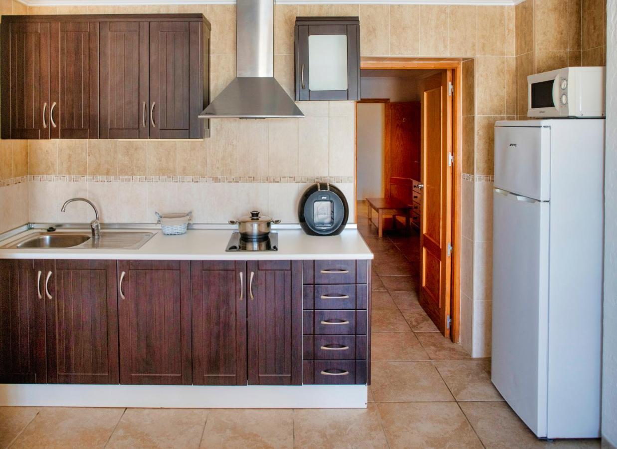 One-Bedroom Apartment Terrace Lake View