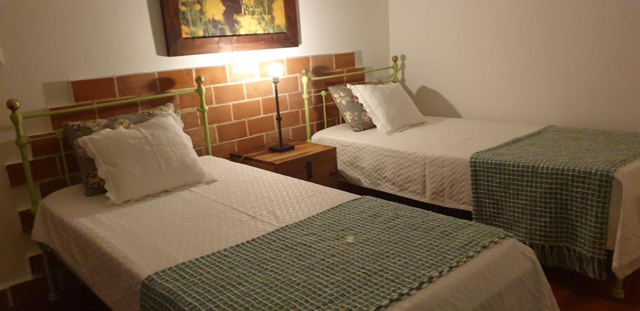 Quarto Twin com Terraço