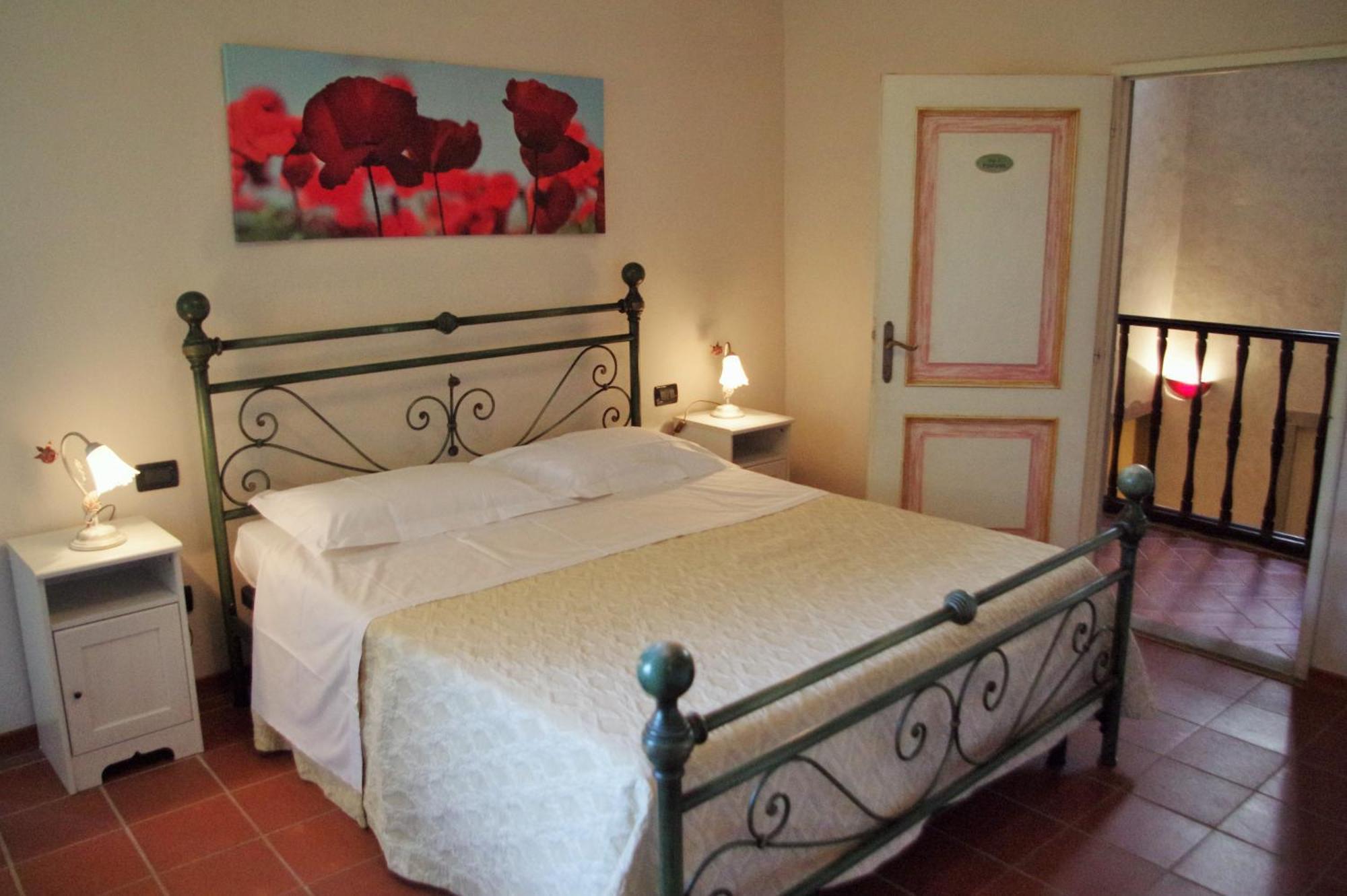 Double Room,974382118:JPEG