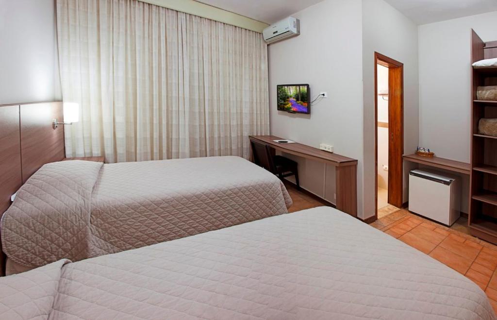Quarto Superior com Cama de Casal ou 2 de Solteiro