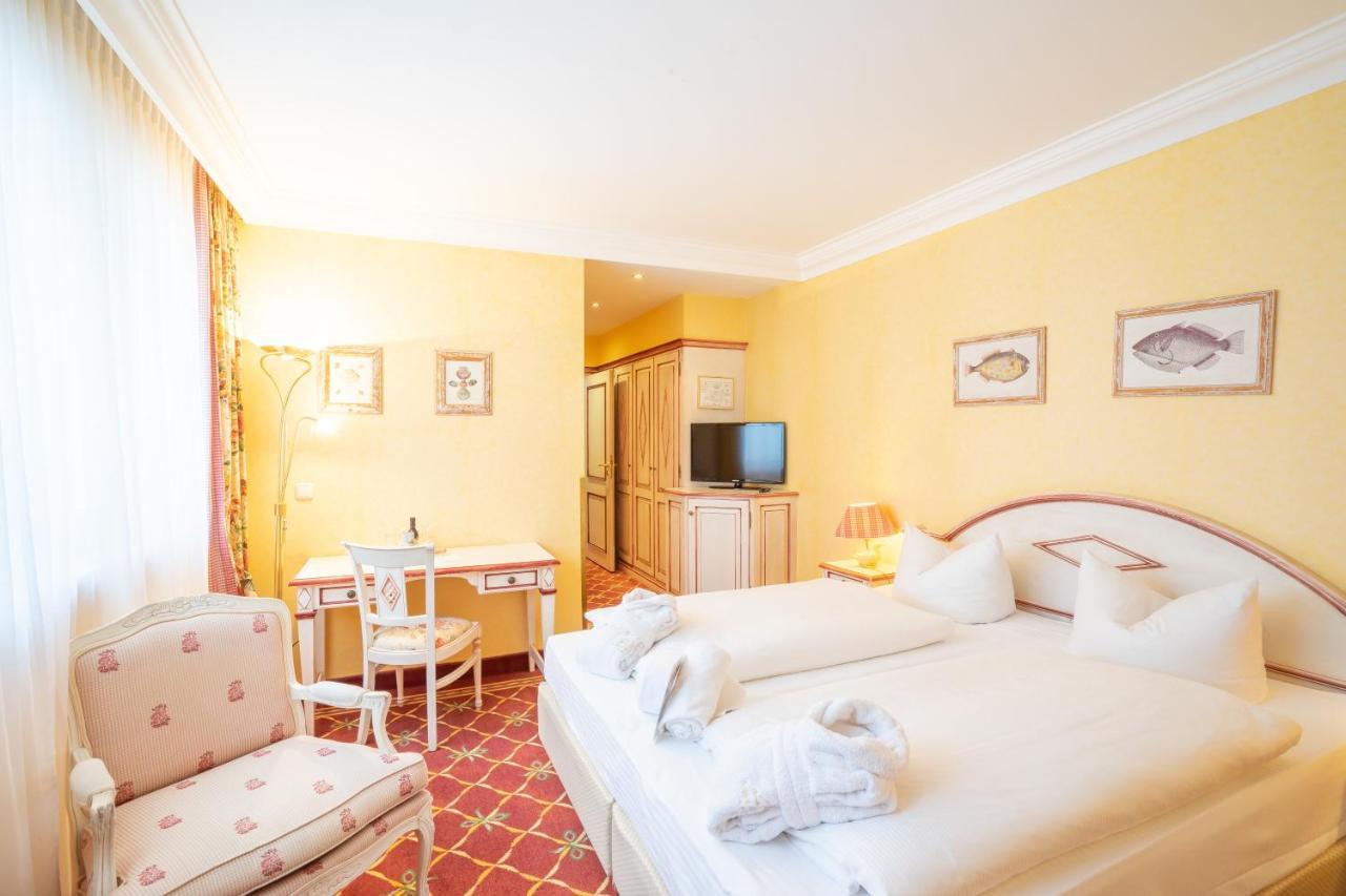 Junior Suite with City View