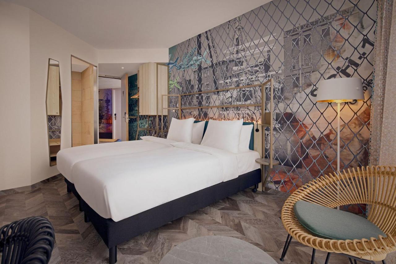 Seaview Twin Room