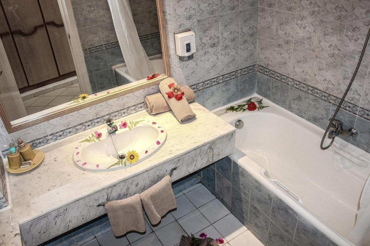Single Room,1663758409:JPEG