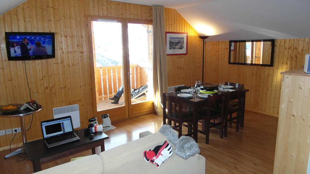Two-Bedroom Apartment,109994943:JPEG