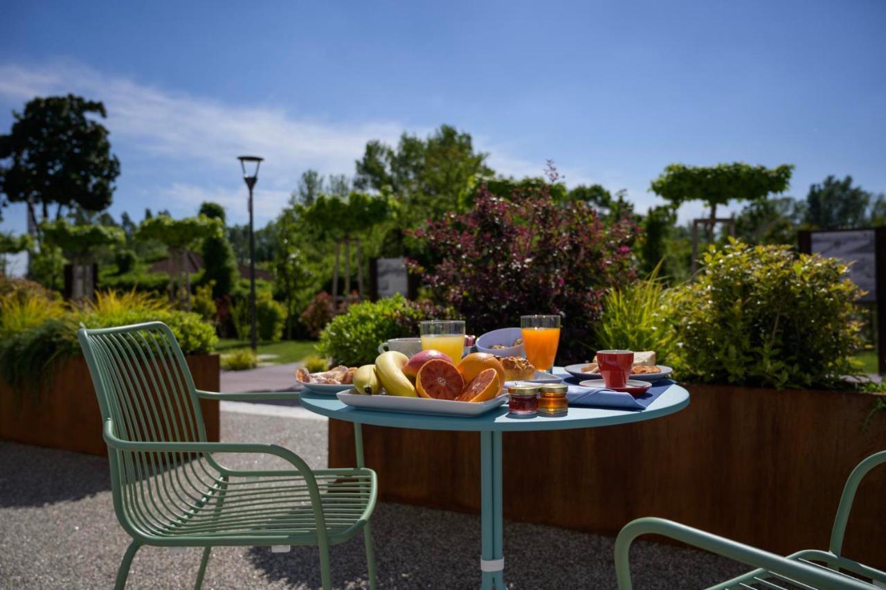 Double Room Garden View