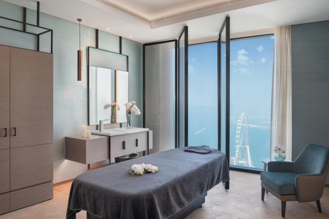 Deluxe Sea View Room with Balcony & World's Highest Infinity Pool Access