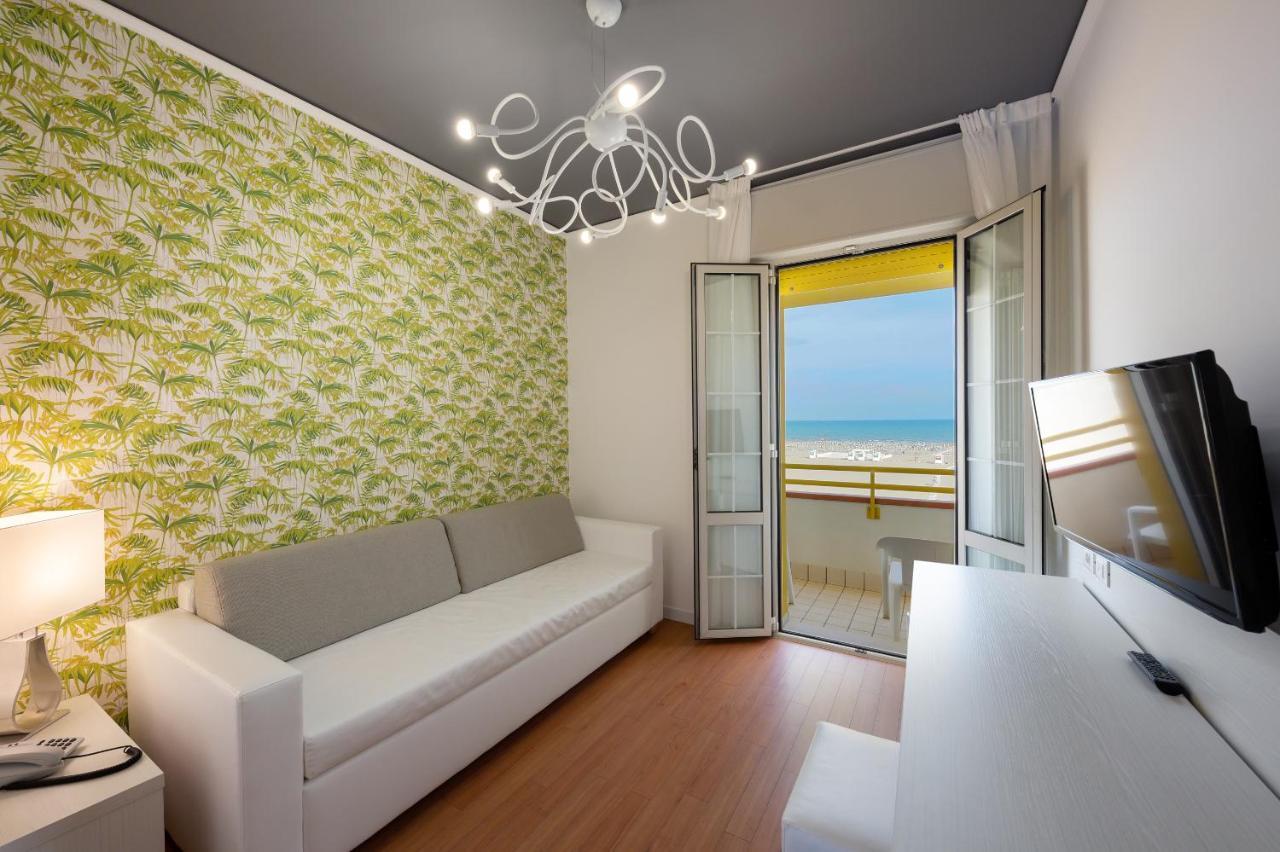 Superior Family Room