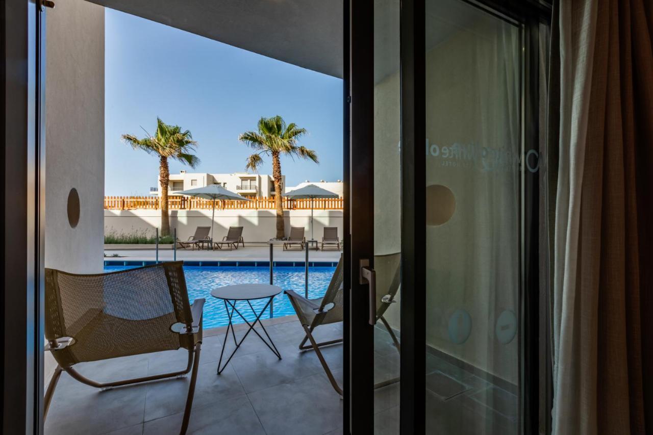Triple Swim Up Room with Pool View