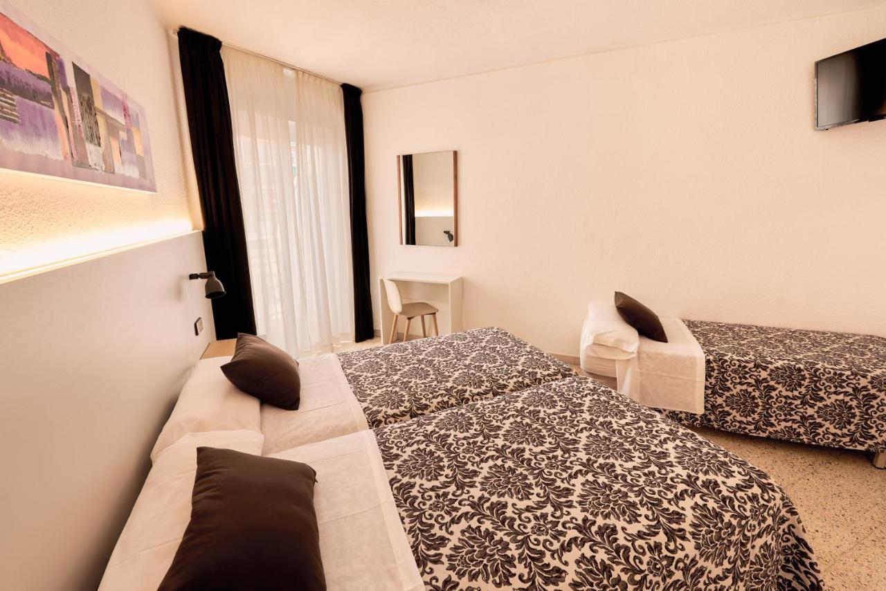 Triple Room Balcony