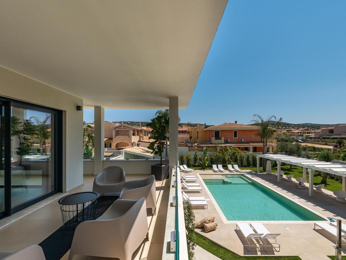 Double Room Pool View,1339959488:JPEG