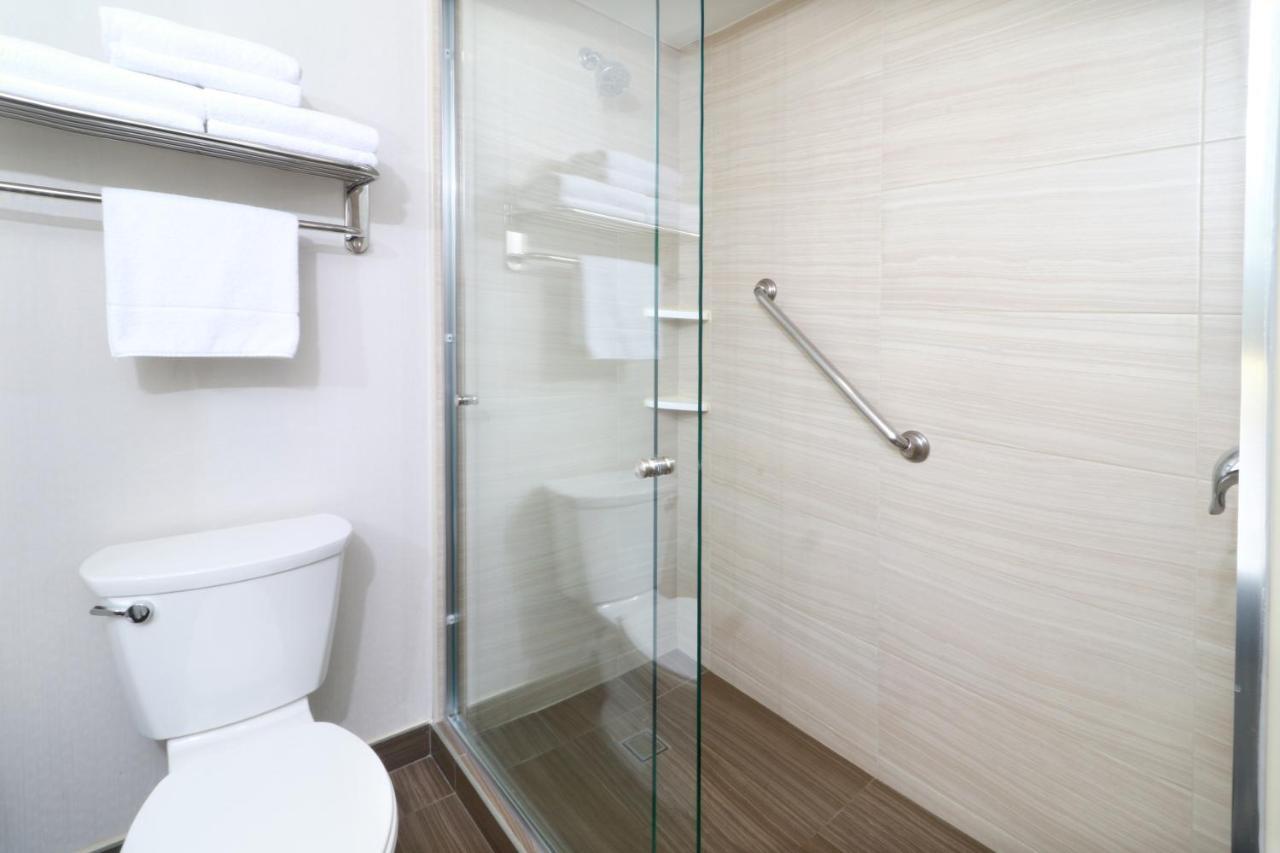 Standard Room,1499430985:JPEG