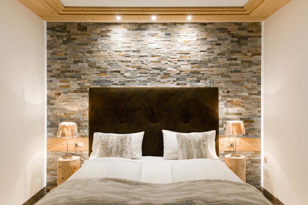 Double Room,1126774998:JPEG