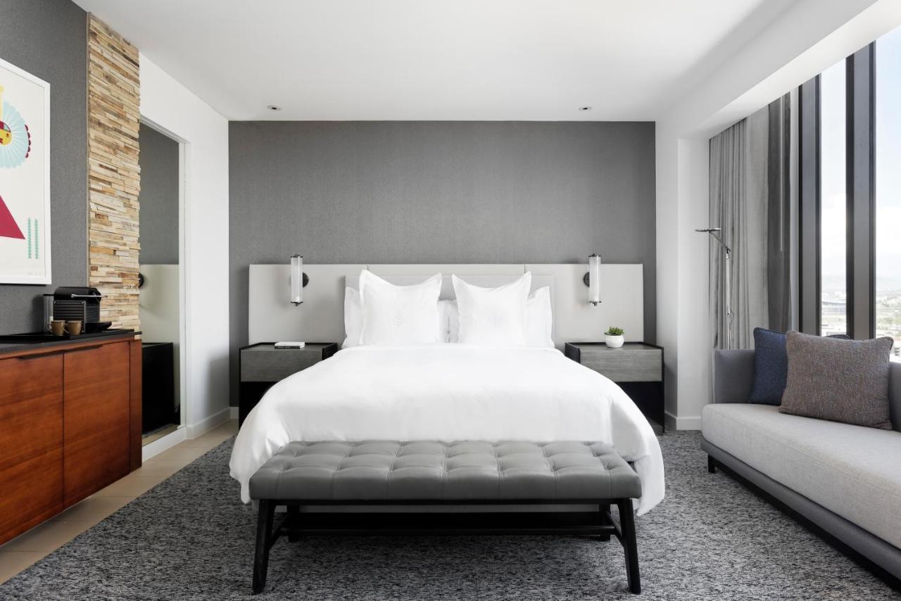 Quarto Superior com Cama King-size
