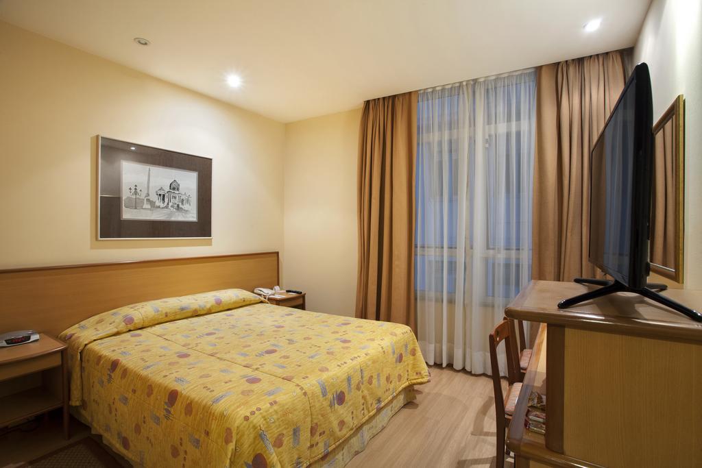 Quarto Duplo Standard