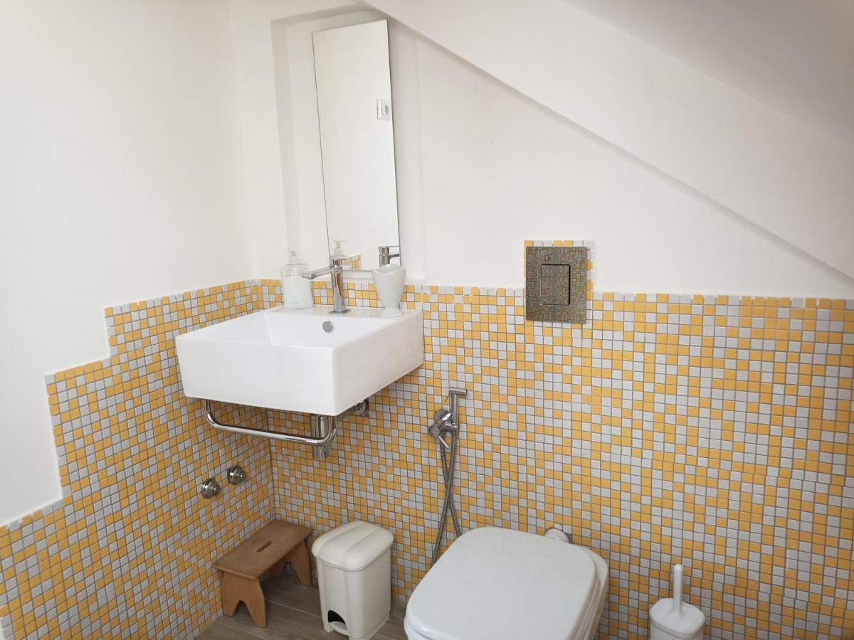 Quadruple Room Private Bathroom