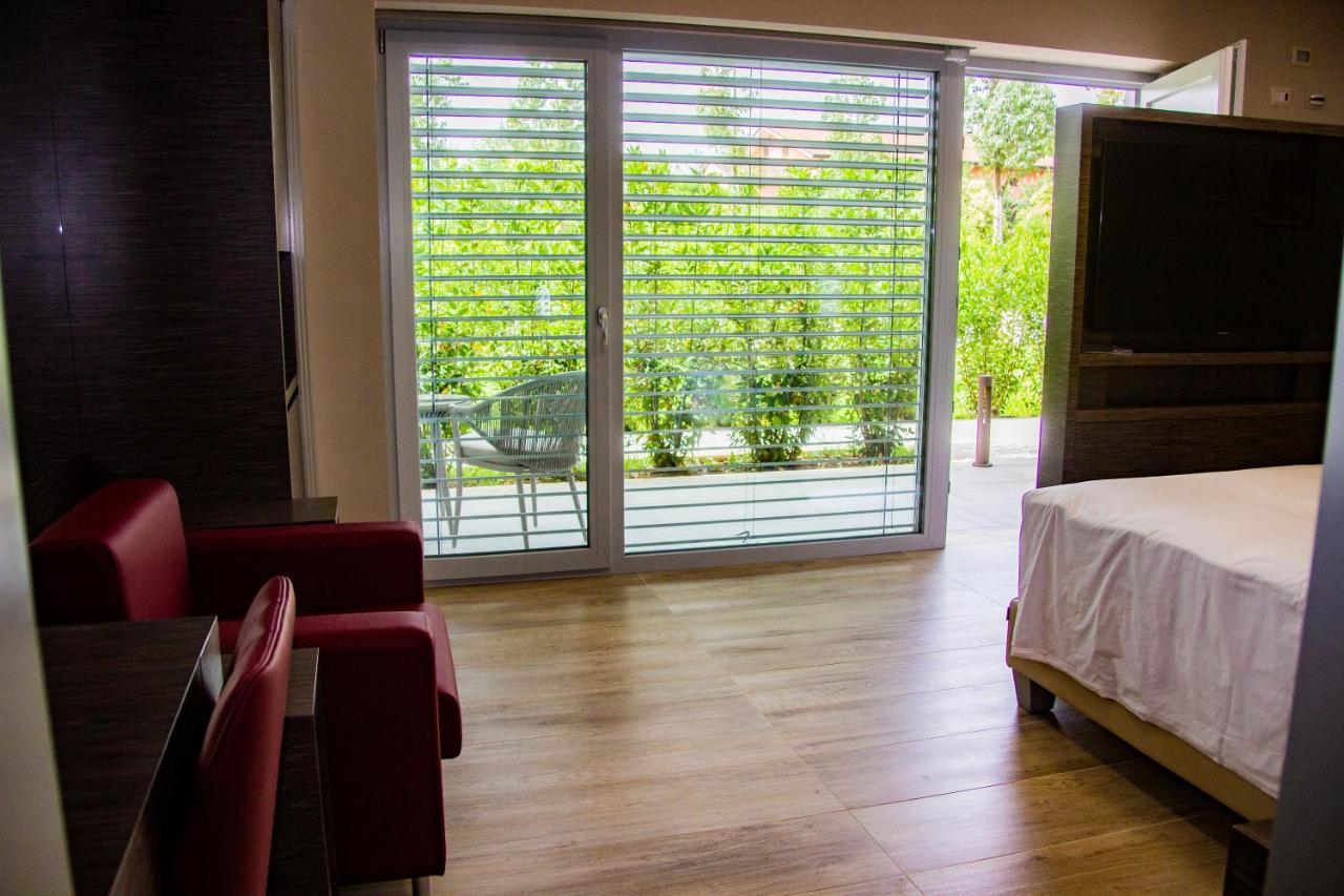 Camera Doppia con Letti Singoli con Letto Supplementare