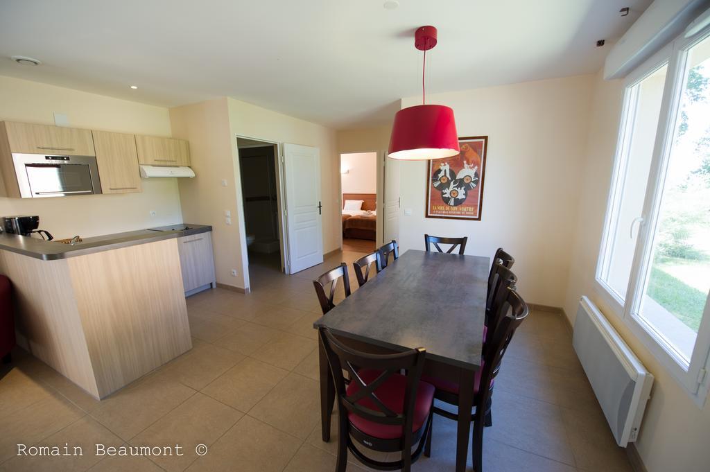Two-Bedroom Cottage,213881378:JPEG