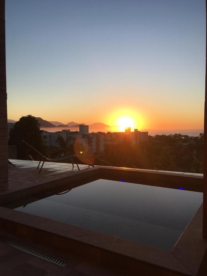 Quarto Família com Vista para o Jardim