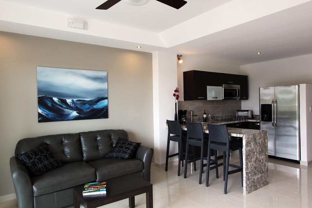 1 Bedroom POOL SUITE With Kitchen, Plunge pool, Living room, 2 XL balconies
