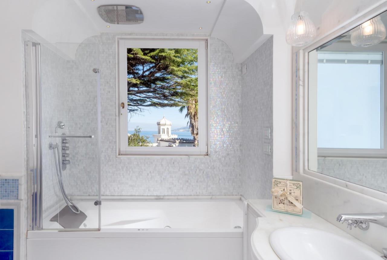 Deluxe Double or Twin Room Hot Tub