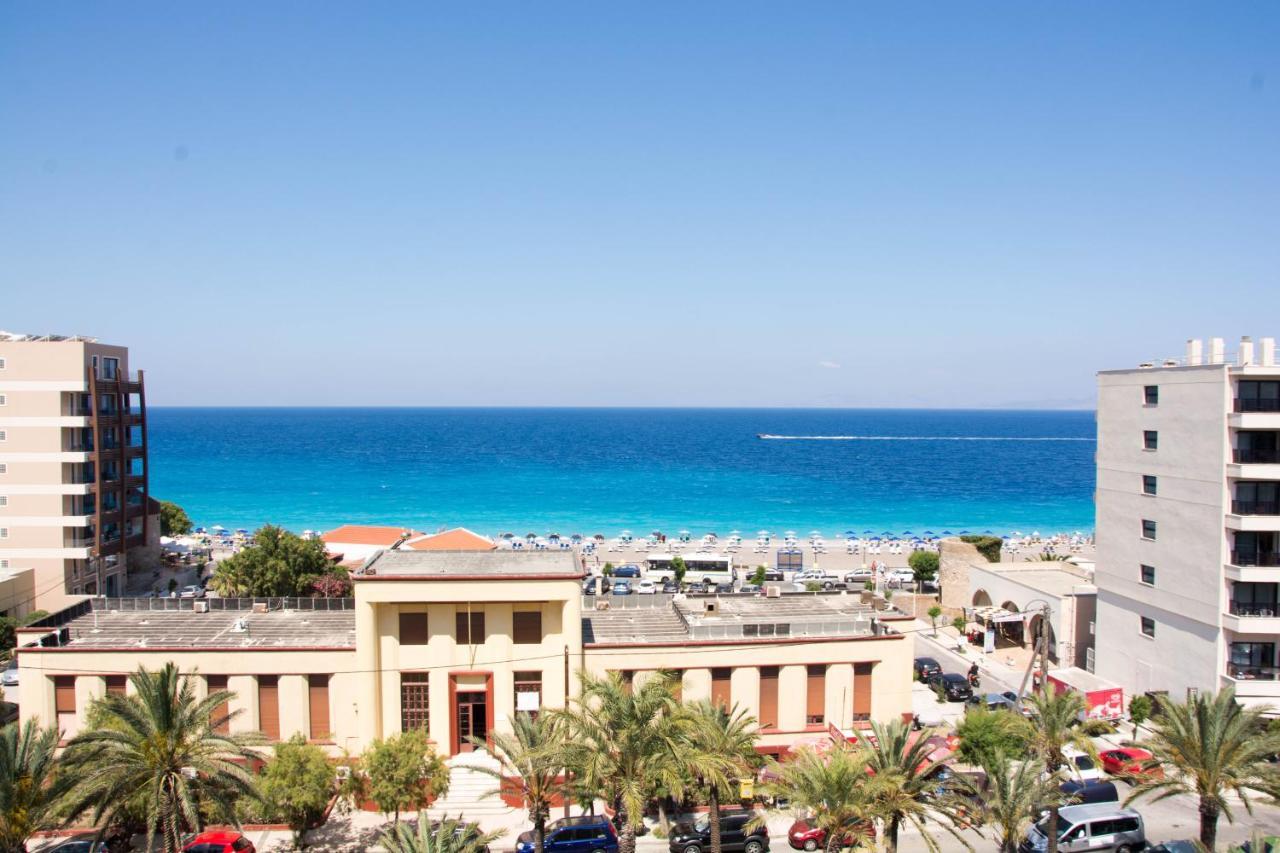Double or Twin Room Sea View