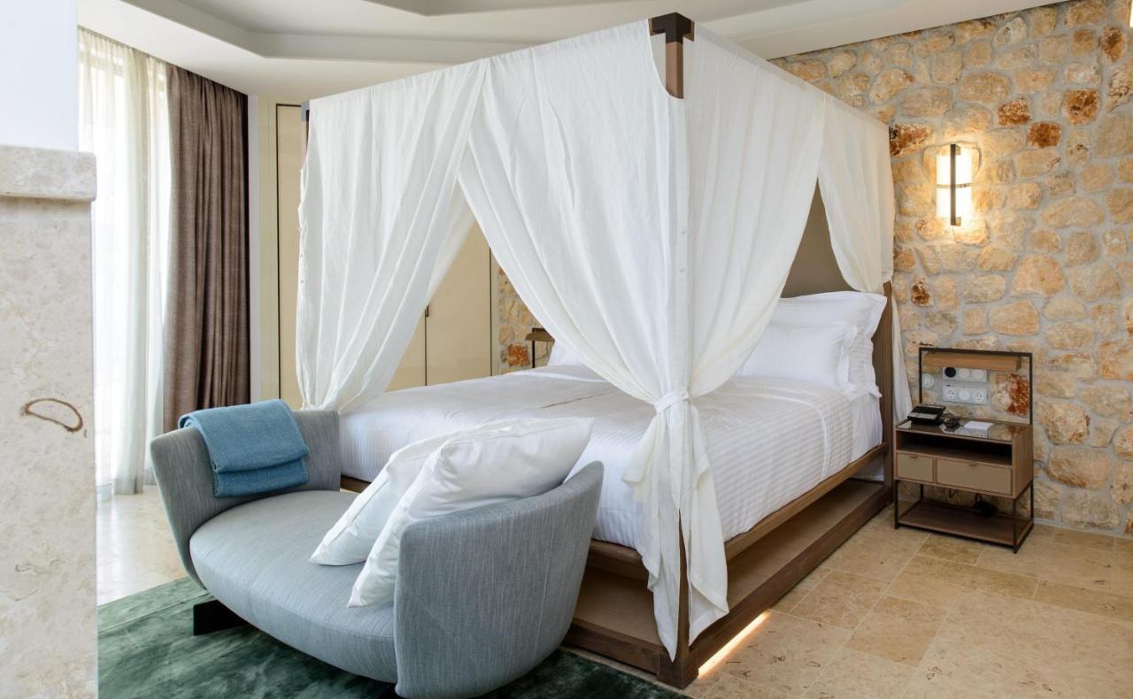 Deluxe Suite mit Terrasse und Meerblick