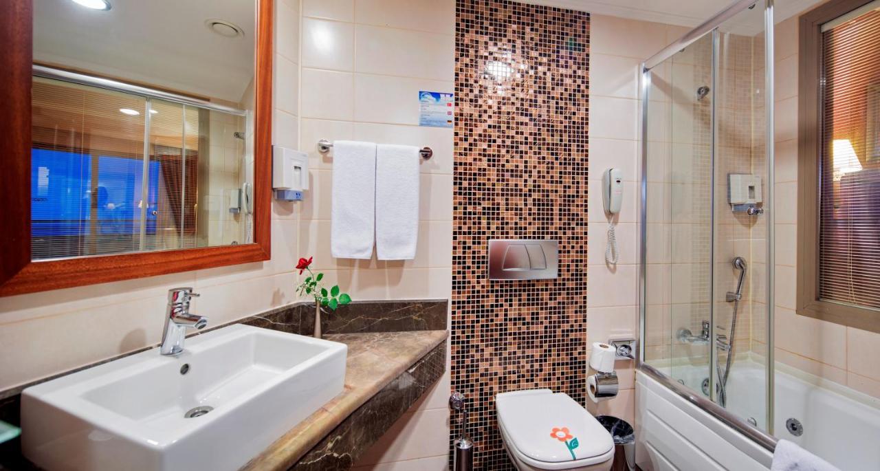 Standard Double or Twin Room Garden View
