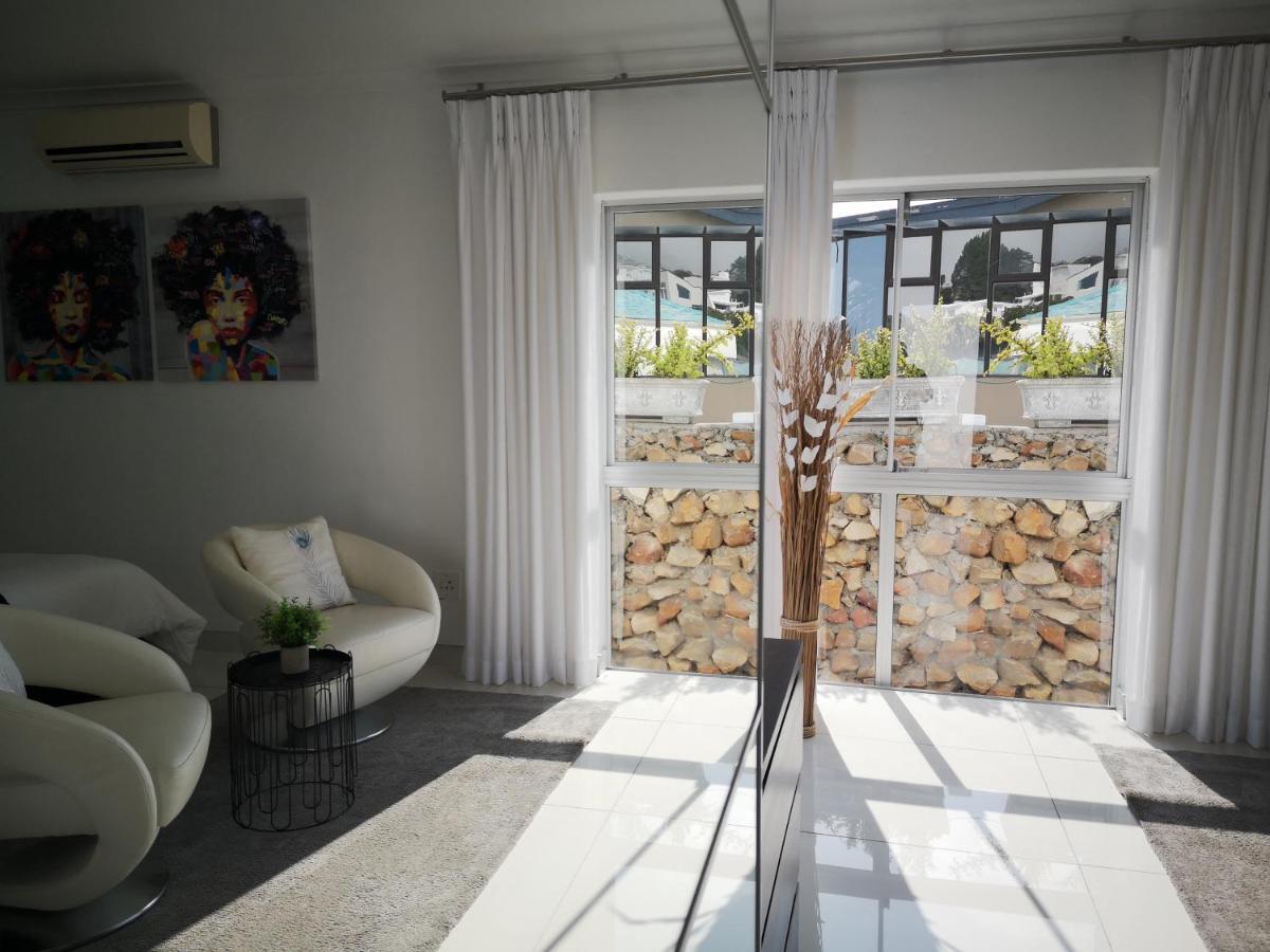 Suíte com Vista do Jardim