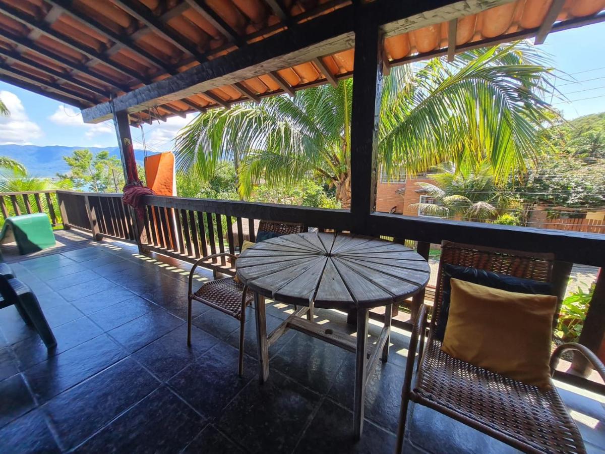 Quarto Duplo com Vista do Jardim
