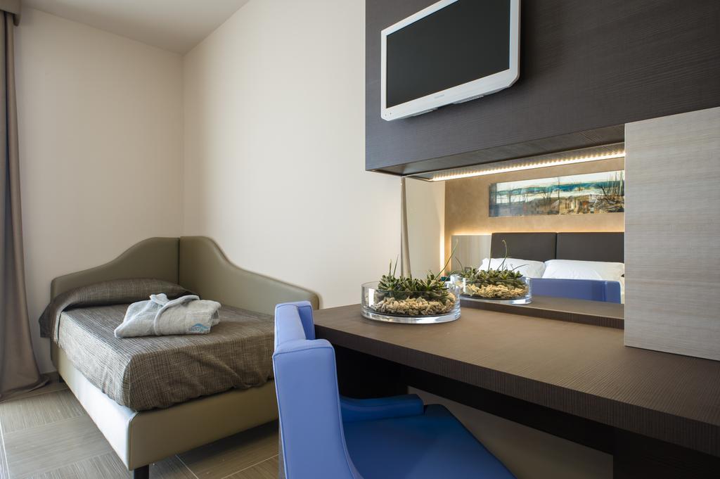 Triple Room Balcony