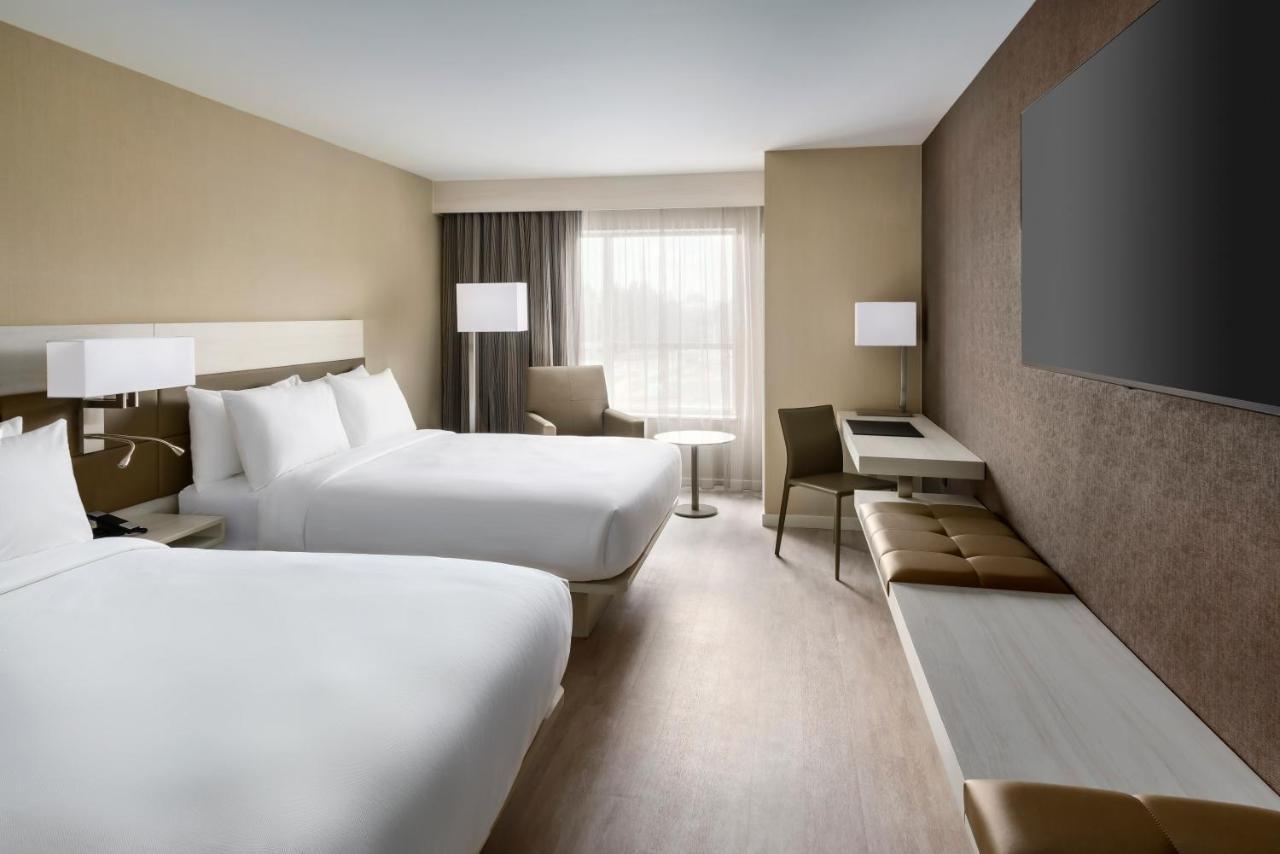 Queen Guest Room with Two Queen Beds