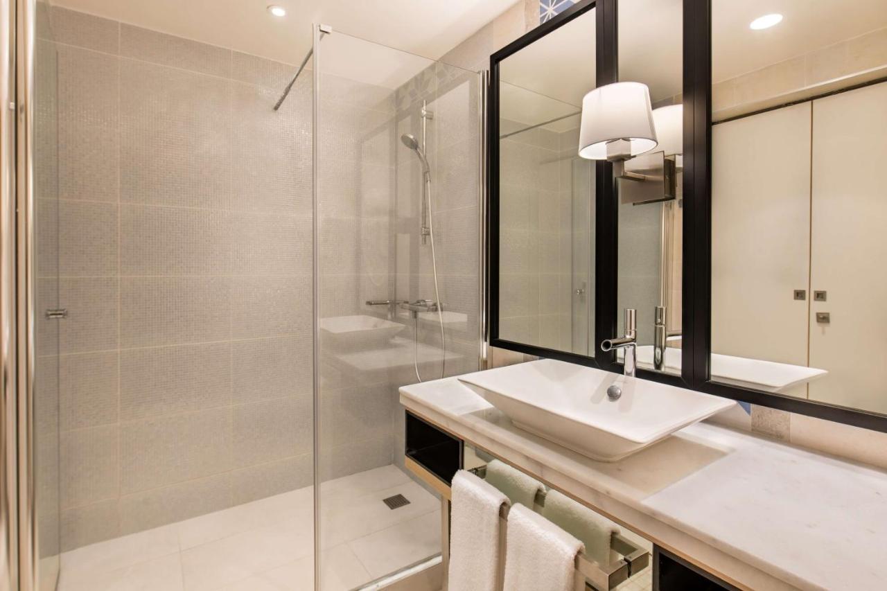 Quarto Superior com Vista Jardim e Varanda