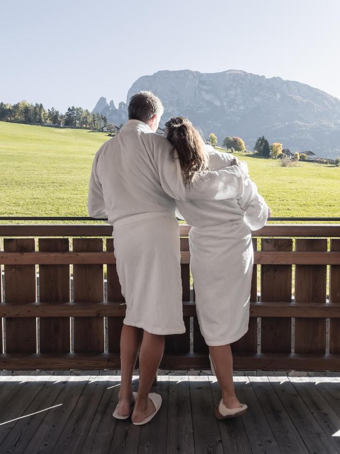Junior Suite con balcone e vista montagna