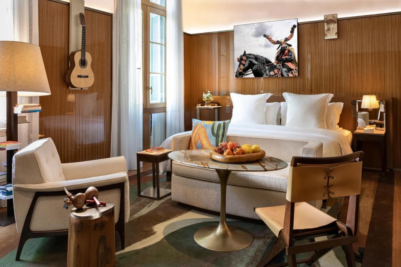 Quarto Superior com Cama King-size