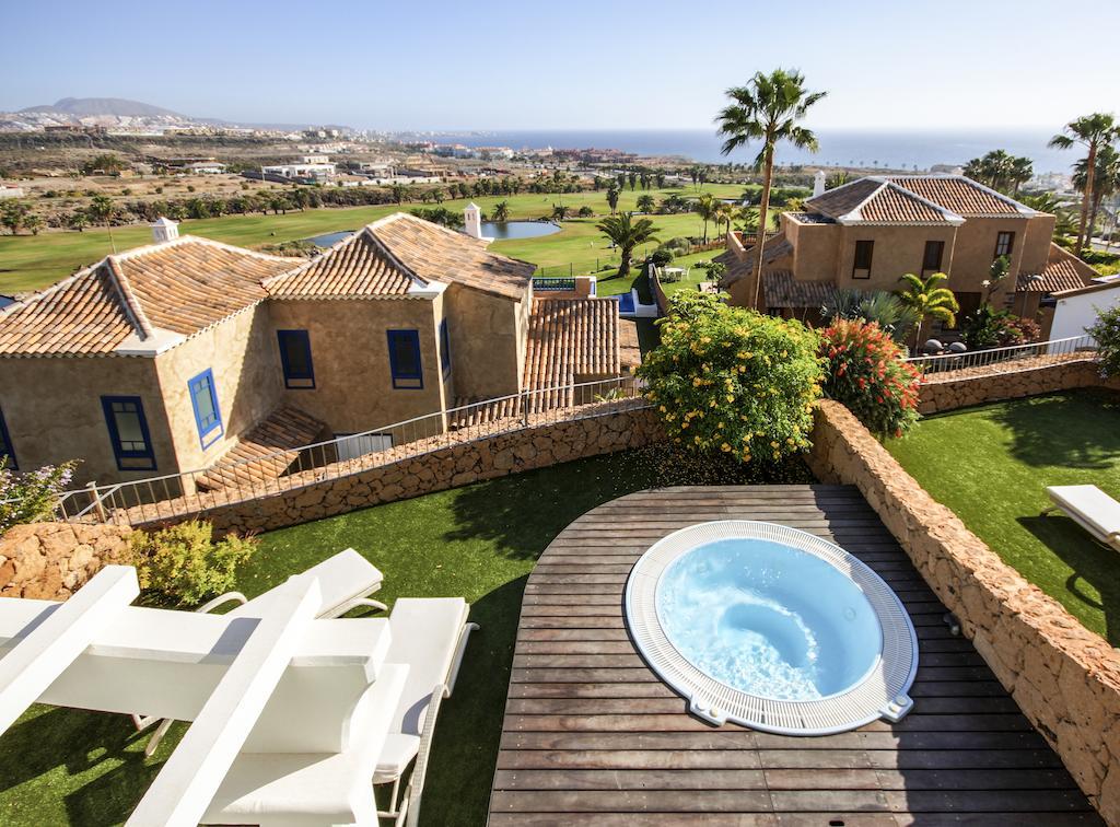 Villa de 2 dormitorios con bañera de hidromasaje externa (4 adultos)