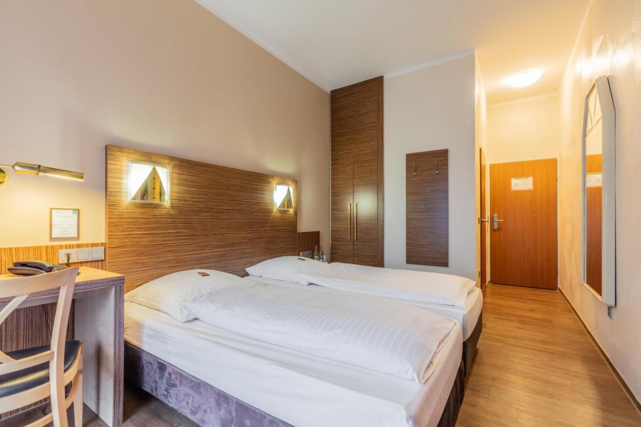 Double or Twin Room,1177427242:JPEG