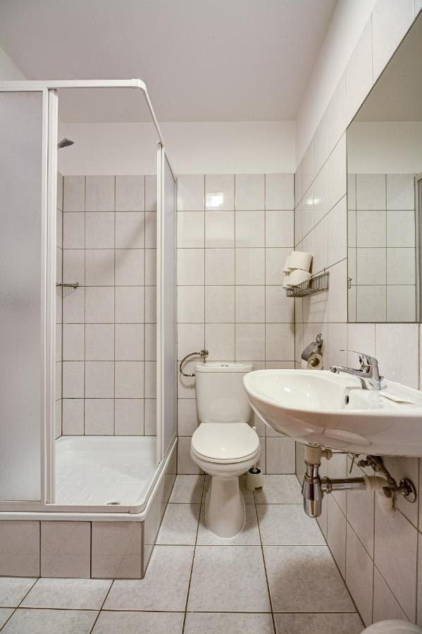 Chambre Triple avec Salle de Bains