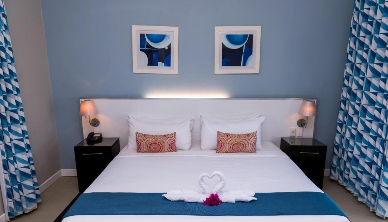 Quarto Standard com Cama de Casal ou 2 de Solteiro e Vista do Mar
