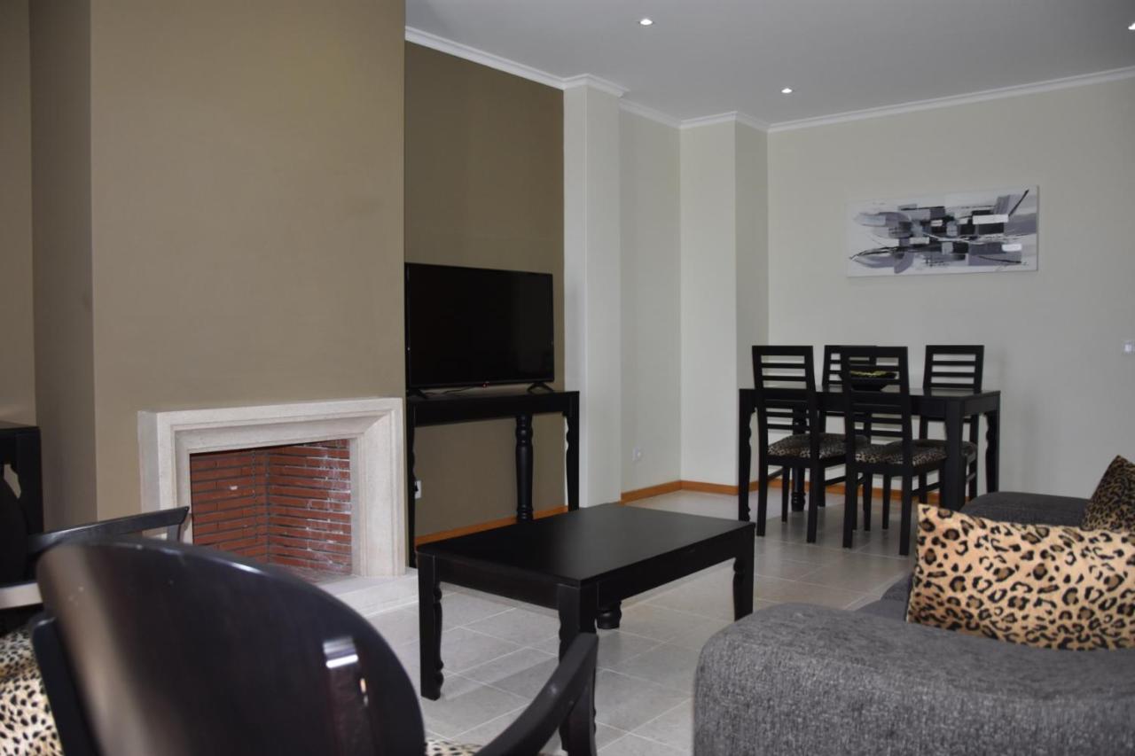 Apartamento com 3 Quartos