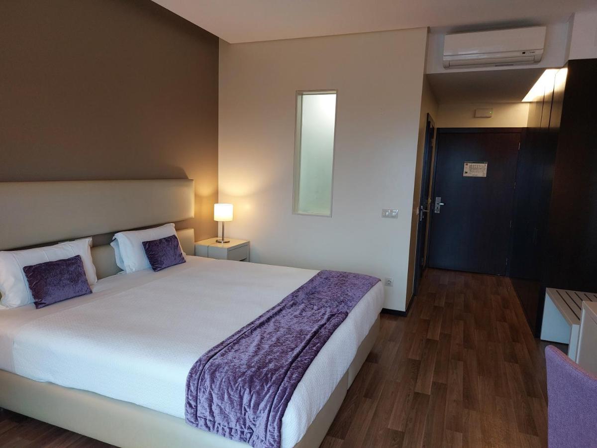 Double or Twin Room Sea View