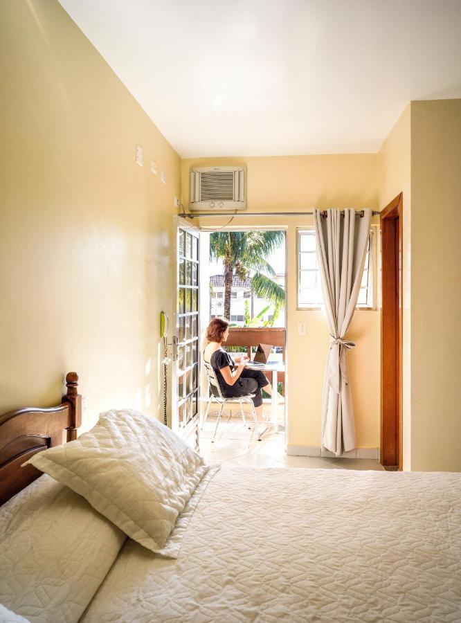 Quarto com Cama de Casal ou 2 de Solteiro e Varanda