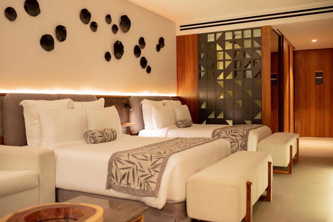 Suite Junior Doble con vistas tropicales