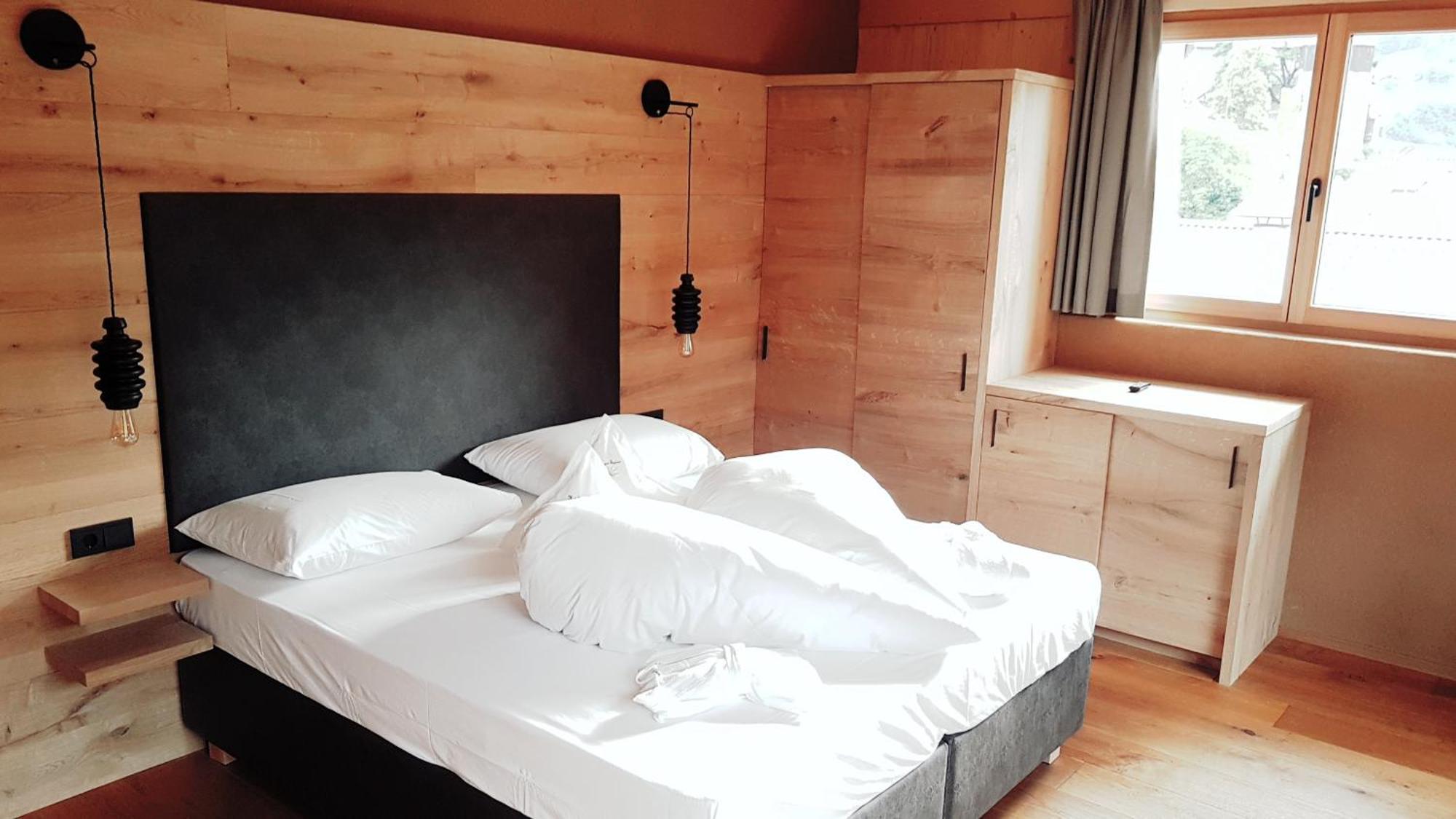 Chalet,1658789748:JPEG