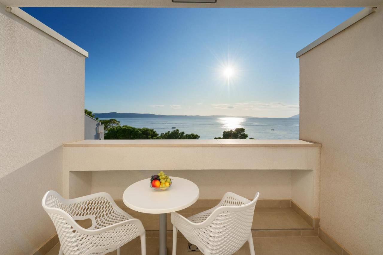 Comfort Double Room Balcony Century Old Pine Tree Sea View – Residence